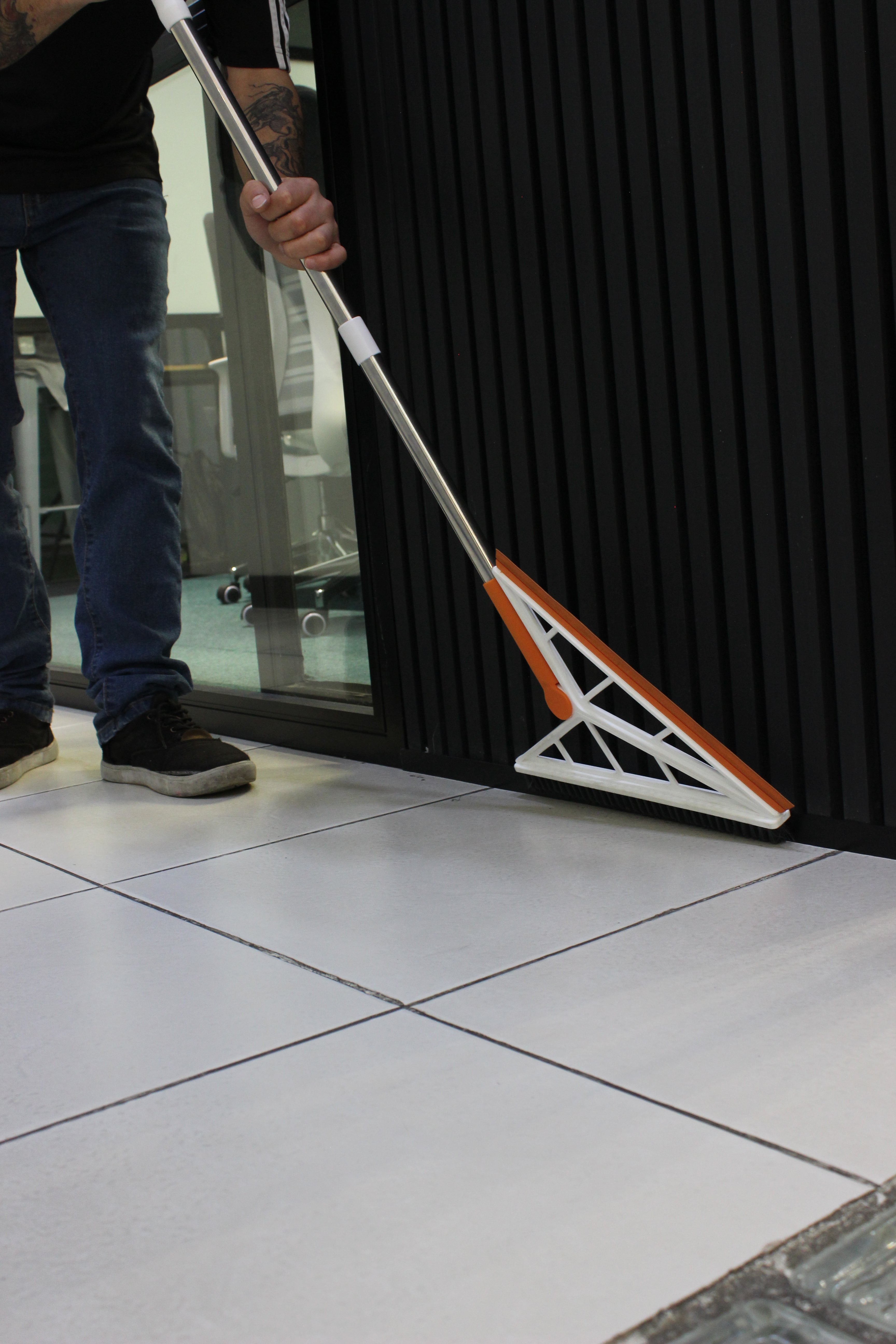 ESCOBA MULTIFUNCIONAL Mágica 2 em 1