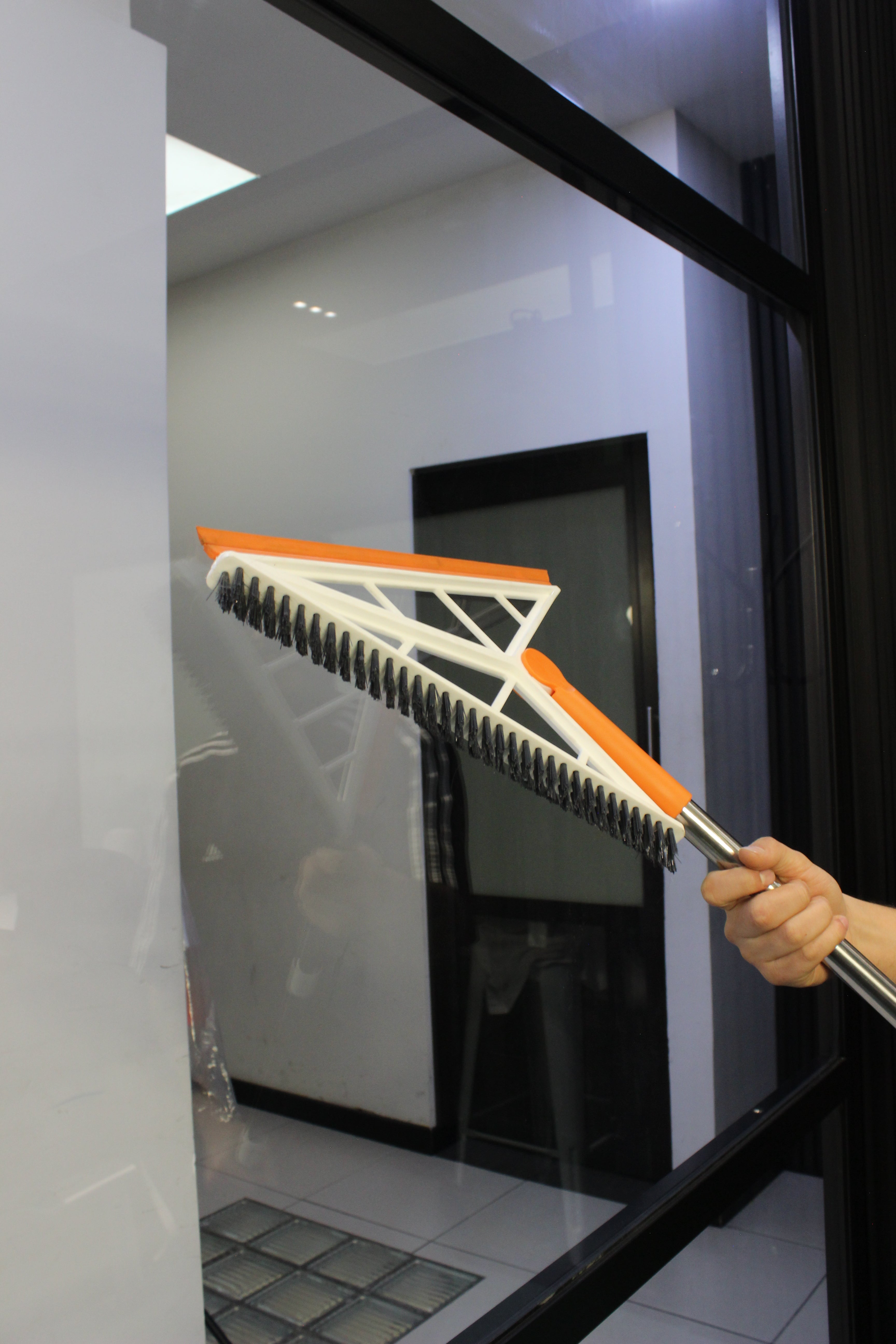 ESCOBA MULTIFUNCIONAL Mágica 2 em 1